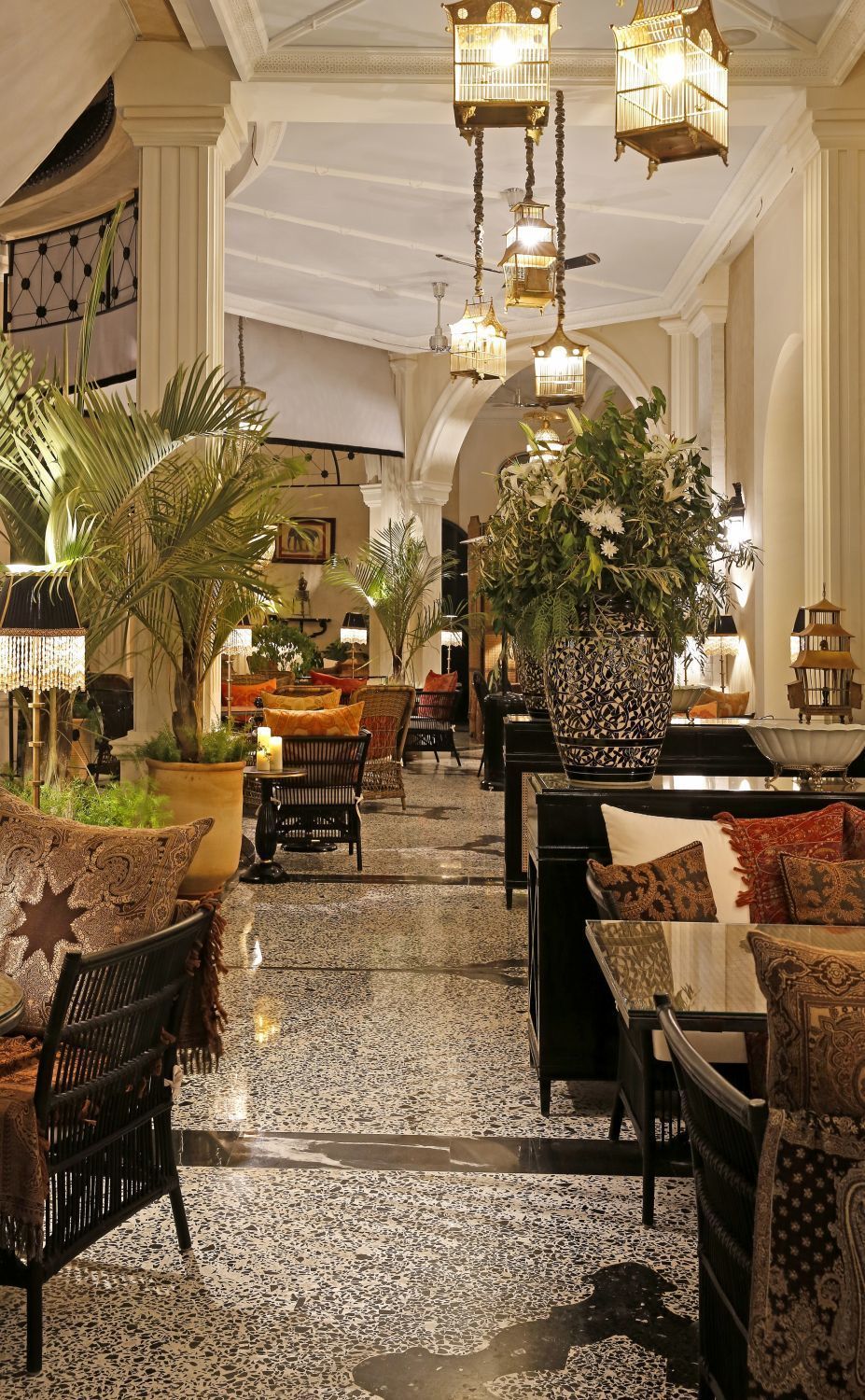 Palais Ronsard - Interior
